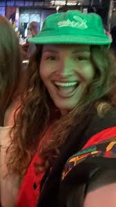 How many times did you watch this movie as a kid? I’m still not over it😏,  #ittakestwo #90skids