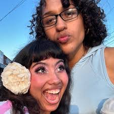 Iris Spector's Instagram, Twitter & Facebook