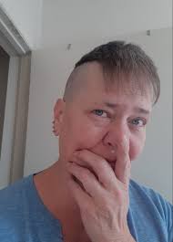 Hi there. First post from Ontario Canada. I am a 56 year old living life as  best as I can which equates to being dull at times. I love reading and on