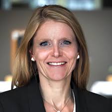 Restructuring a life: adjusting to lung cancer