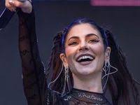 nieve ella and fran larkin