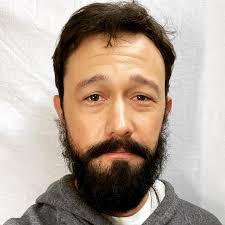 In ep7 of #MrCorman, Josh is thinking about different possible lives he  could have led, with different luck, or different choices. In one such  life, he has this beard. But wait til