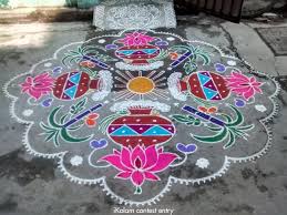 Pulli kolam pulli kolamis most commonly drawn during pongal. Pongal Pulli Kolam Pongal Pulli Kolam7 Jpg 617 618 Rangoli Designs Rangoli Designs With Dots Kolam Designs 15 To 1 Dot Kolam With Floral Petals Or 15 Pulli Kolam Flowers For Pongal Festival