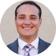 Kelly Cheever's Instagram, Twitter & Facebook