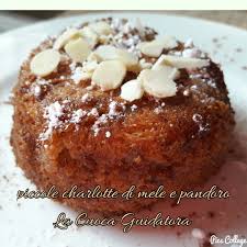 Sbucciate e affettate le mele; Piccole Charlotte Di Mele E Pandoro La Cuoca Guidatora