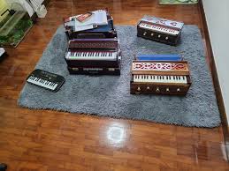 Here you can join our online harmonium classes. Raaga Maalika Hindustani Vocals And Harmonium Tutoring Classes In Singapore Home Facebook