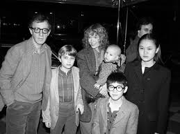 E ora Moses Farrow sta dalla parte del papà, Woody Allen, contro la crudele  Mia