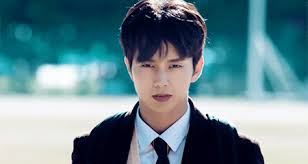 Serial drama korea my strange hero ini menceritakan seorang siswa sma, dia dituduh melakukan kekerasan dan ditendang keluar dari sekolah. My Strange Hero K Drama Review