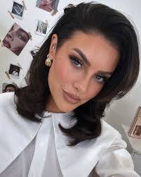 Ellen Branigan's Instagram, Twitter & Facebook