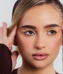 Lash Extensions For Blondes & Redheads: Introducing Our "Blondies &  Gingies" Lash Tray