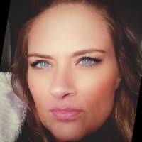 Leslie Dupre's Instagram, Twitter & Facebook