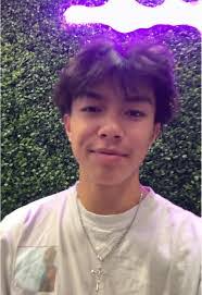 Justin Brace's Instagram, Twitter & Facebook