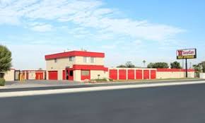 Uncovered Vehicle and Affordable Self Storage at 600 S Oswell Street