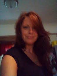 Julia Huskey's Instagram, Twitter & Facebook