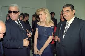 Παρακαλούμε εισάγετε τουλάχιστον 3 χαρακτήρες. Otan O Karl Lagkerfelnt Synanthse Nikh Goylandrh Kai Marianna Bardinogiannh Sthn A8hna To Pontiki