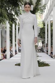 Most Beautiful Slim Wedding Dresses 2019 Most Of The Time Slim Women Are The Ones With The Mo Fitted Wedding Dress Slim Wedding Dresses Wedding Dresses Simple