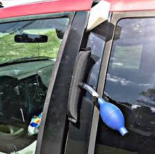 Is it possible for someone to unlock your car door with their remote? Towing Recovery Rebuilding Assistance Services Startus