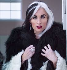 Black And White Fur Coat Cruella Deville Cruella De Vil In Once Upon A Time Halloween Costumes Women Work Appropriate Costumes Dyi Costume