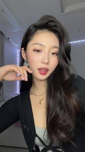 Amy Nova's Instagram, Twitter & Facebook