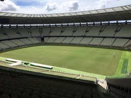 Substantivo masculino senhor, proprietário de um castelo. Gramado Da Arena Castelao Segue Recebendo Manutencao Durante A Quarentena Governo Do Estado Do Ceara