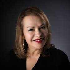 Linda Cavazos's Instagram, Twitter & Facebook