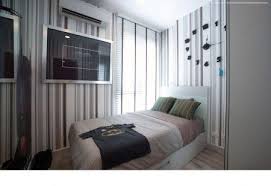 ห องนอนเล ก จากขนาดห องสามารถวางเต ยงได ขนาด 5 ฟ ต ด านข างม built in ต เส อผ า ห องนอนเล ก ต เส อผ า