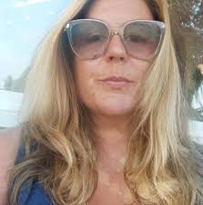 Regalo 4 piastrelloni 50x50 spessore cm 3,5 adatti per camminamento in  giardino o come contrappeso alla base di un grande ombrellone