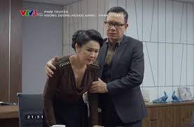 Phim hướng dương ngược nắng tập 51: HÆ°á»›ng DÆ°Æ¡ng NgÆ°á»£c Náº¯ng Am Tháº§m Ben Em Nhiá»u NÄƒm Ong Quan Cuá»'i Cung CÅ©ng Quyáº¿t Theo Ä'uá»•i Ba Cuc