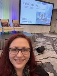 Heather Resh's Instagram, Twitter & Facebook