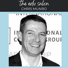 Chris Munro's Instagram, Twitter & Facebook