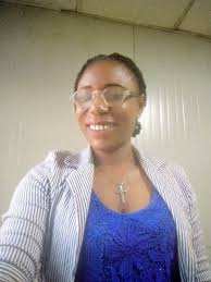 Valentine is coming 🤩 looking for who to hang out with 🌹