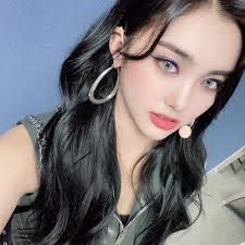 이유 시현 미아 온다 아샤 이런 Aisha Everglow 25 10 20 Sbs Aisha Everglow Facebook