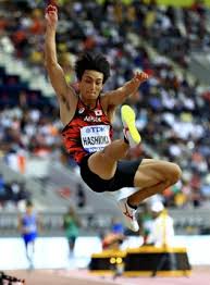 橋岡はまだまだ底知れない才能を秘めている。 父の利行さんは棒高跳の前日本記録保持者(5m55)で 夢の8m50越え、そして東京五輪でのメダル獲得。 橋岡優輝の挑戦は始まったばかり。 それにしても彼は……… イケメンだ。 æ©‹å²¡å„ªè¼8ä½å…¥è³ž ä¸–ç•Œé™¸ä¸Šãƒ‰ãƒ¼ãƒèµ°ã‚Šå¹…è·³ã³ ã‚¤ã‚±ãƒ¡ãƒ³ã‚µãƒ©ãƒ–ãƒ¬ãƒƒãƒ‰ã¯çˆ¶æ¯ã‚‚ã‚¢ã‚¹ãƒªãƒ¼ãƒˆ