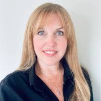 Emily Taggart's Instagram, Twitter & Facebook