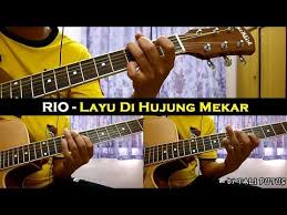 Layu dihujung mekar recorded by __izz__107 and tok_ayah99 on smule. Rio Layu Di Hujung Mekar Instrumental Full Acoustic Guitar Cover