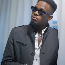 Chris Dash's Instagram, Twitter & Facebook