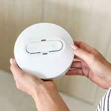 If the smoke detector beeping continues despite replacing the battery, remove the smoke alarm from the ceiling. Clipsal Smoke Alarms Help Save Lives Clipsal By Schneider Electric