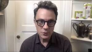 UChicago professor emphasizes political participation at assembly