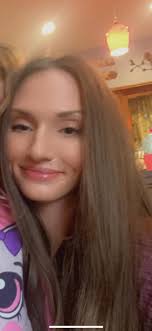 Can you photoshop my aunt to look glorious?