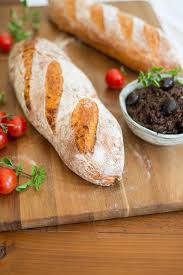 Baguette Mit Tomaten Rezept Franzosisch Kochen Rezept Franzosisch Kochen Rezepte Lebensmittel Essen