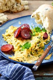 Krauter Ruhrei Mit Kabanossi Rezept Lecker Ruhrei Rezepte Imbiss Snacks