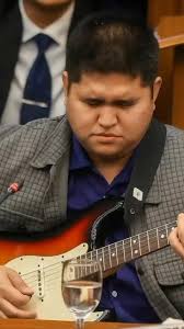 Earl Castaña (@earlzkie.castana) • Facebook