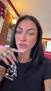 Jessi Rice's Instagram, Twitter & Facebook