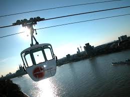 Kölner seilbahn über den rhein: Live Ticker 65 Personen Aus Der Seilbahn In Koln Erfolgreich Befreit Grosseinsatz Fur Feuerwehr Uber Dem Rhein Beendet Citynews