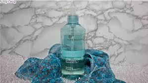 Yves Rocher Hydra Vegetal Hydrating Micellar Water 2 In 1 Review Apa Micelară Hydra Vegetal De La Yves Rocher Lory S Blog Dasani Bottle Water Bottle Plastic Water Bottle