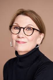 Susan Busa's Instagram, Twitter & Facebook