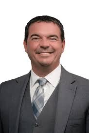 Travis Walker's Instagram, Twitter & Facebook