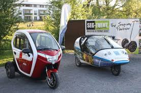 Www 25km De Autofahren Ohne Fuhrerschein 25km Mofa Auto 25km Dreiradriges Kleinkraftrad Geschlossen Mofa Autofahren Kleinkraftrad