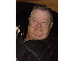 Robin Gutowski's Instagram, Twitter & Facebook