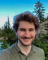 🎮 In his honours thesis, Kyle Baanders examines online communities  centered around geek- and masculine-coded topics and figures. Kyle uses  ethnographical tools to understand how these communities regulate their own  values and